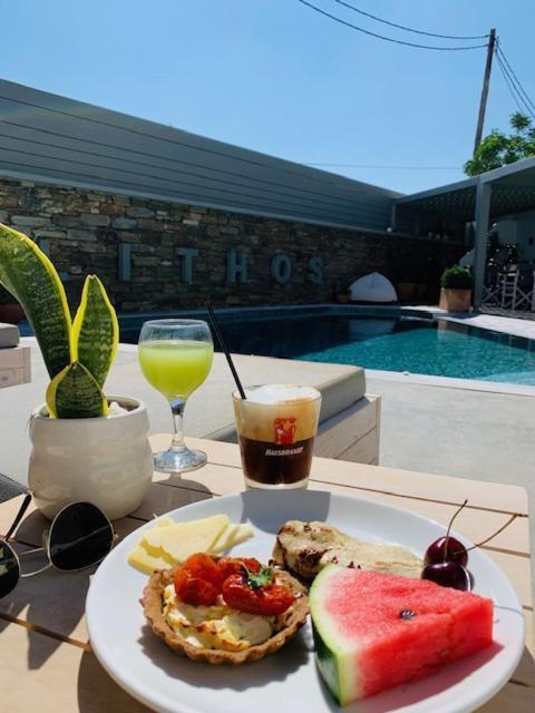 Lithos Luxury Suites Tínos المظهر الخارجي الصورة